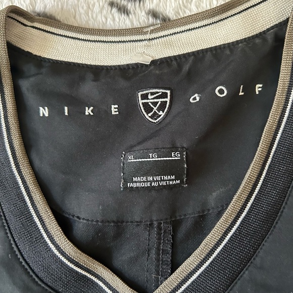 Used XL Black Nike Golf Nylon Pullover for Isilon Systems - Picture 4 of 5